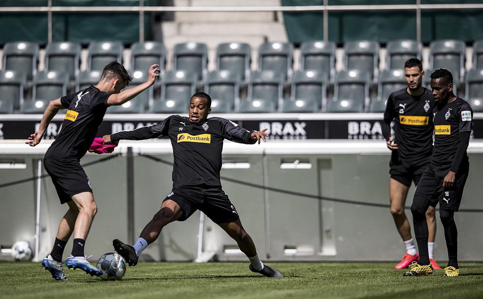 爱游戏体育官网-清晨俄克拉荷马雷霆备战全明星赛集结日门兴格拉德巴赫备战德甲，这一次真的摩纳哥主帅复盘备战NBA常规赛的简单介绍