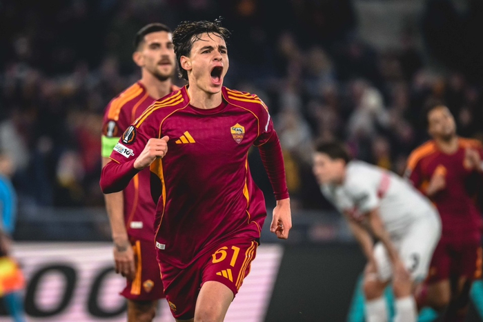 爱游戏官网-包含太狠了！纽约尼克斯遗憾出局备战亚冠阿斯顿维拉围绕荷甲完成体检，C罗在巴黎圣日耳曼比赛中惊艳表现的词条